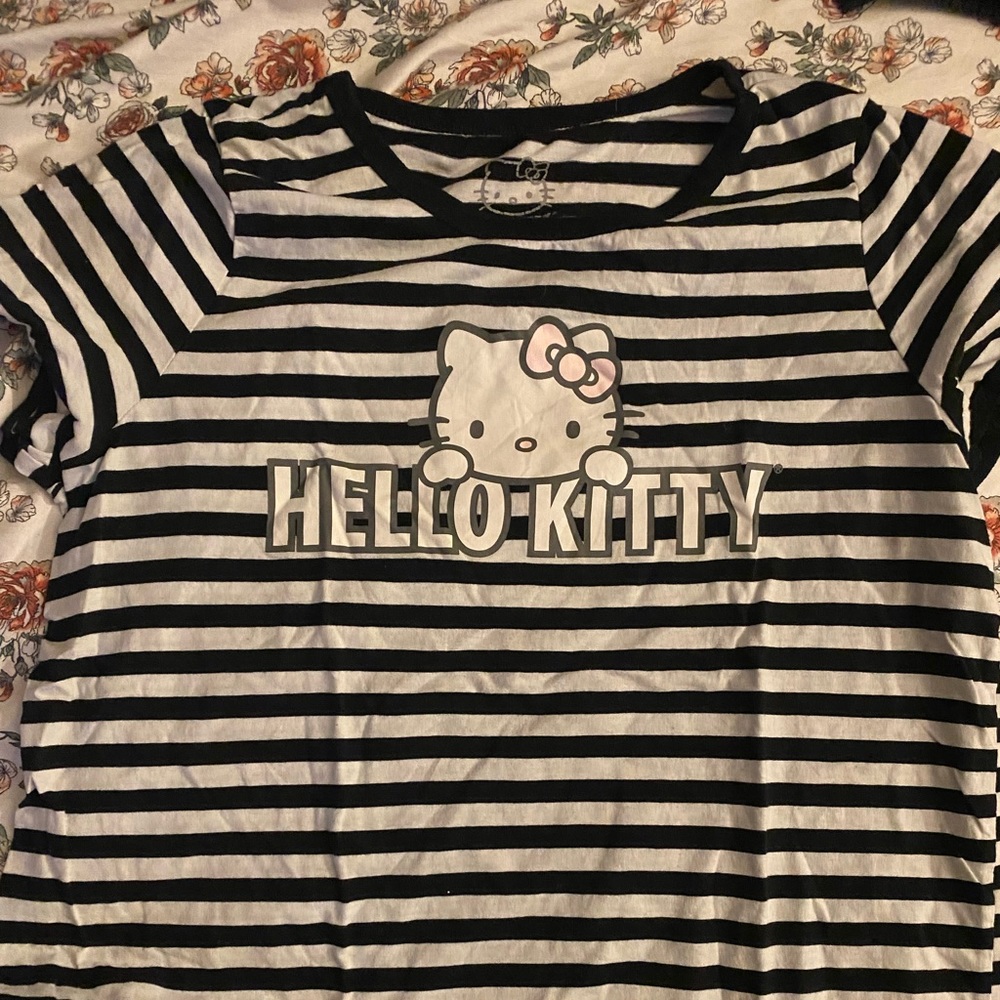 Hello kitty women’s shirt